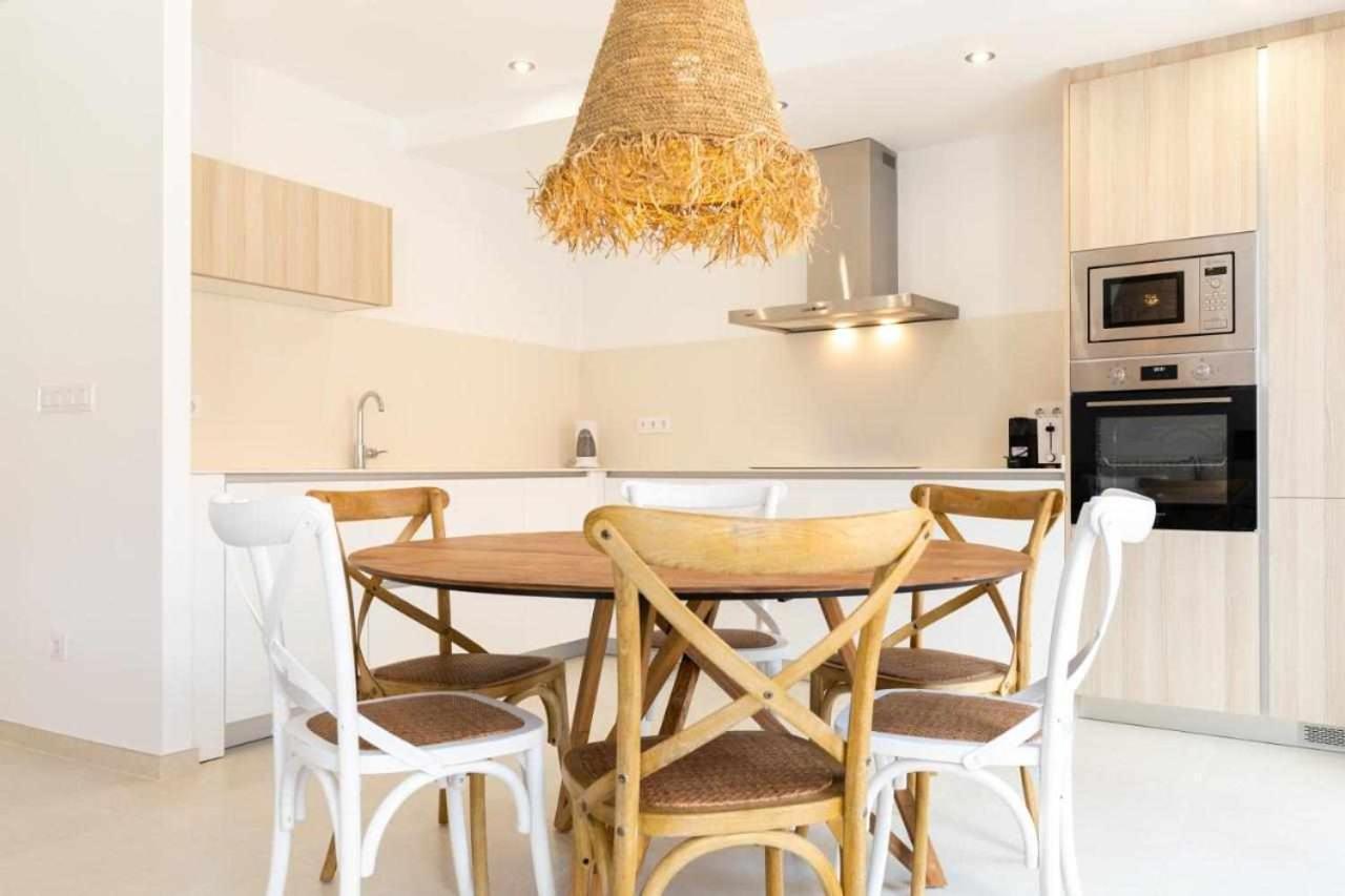 Apartament Roses Casc Antic Sl Sabater 5 Zewnętrze zdjęcie