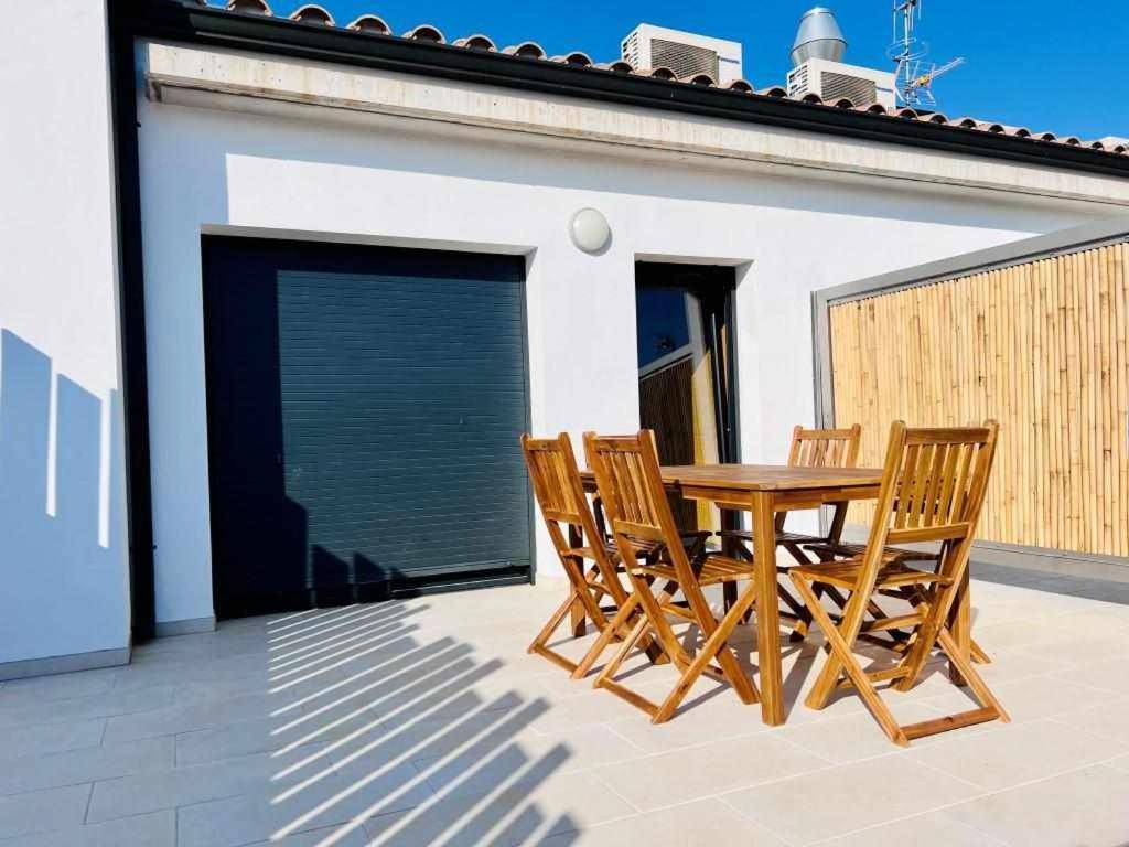 Apartament Roses Casc Antic Sl Sabater 5 Zewnętrze zdjęcie